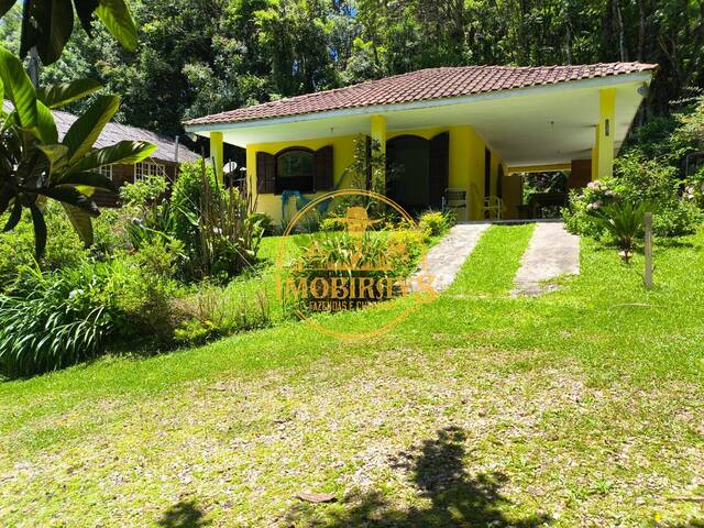 #64 - Chácara para Venda em Curitiba - PR